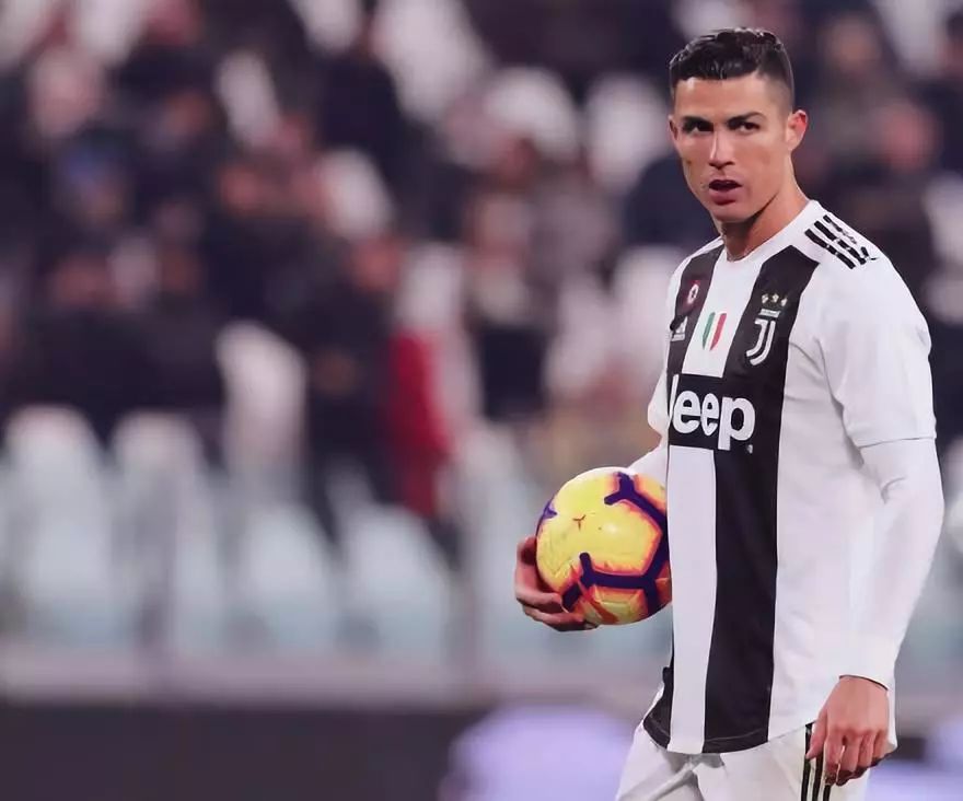 比赛气氛被 比赛气氛被