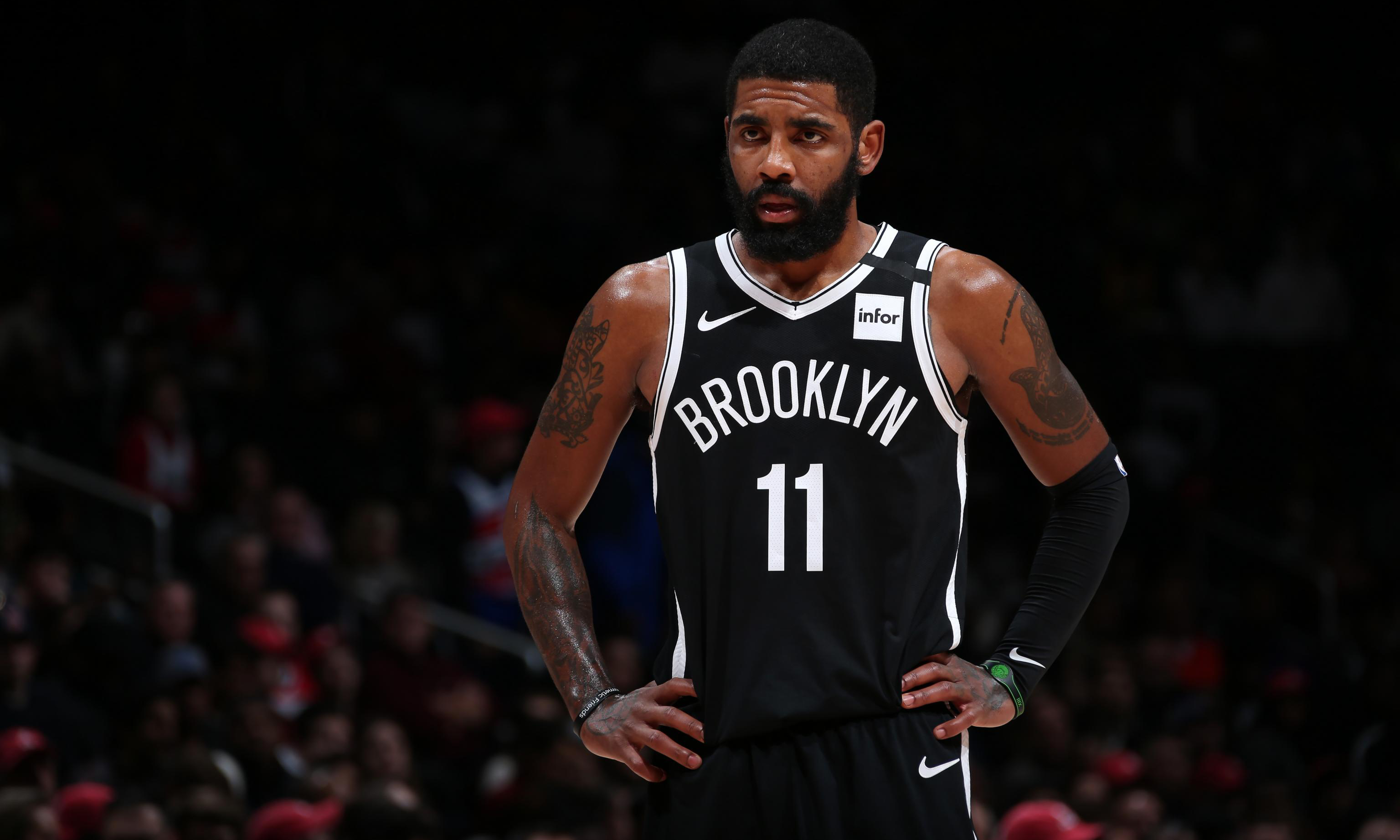 众对她心生 众对她心生