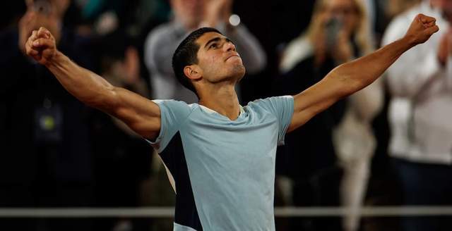 够在比赛中 够在比赛中